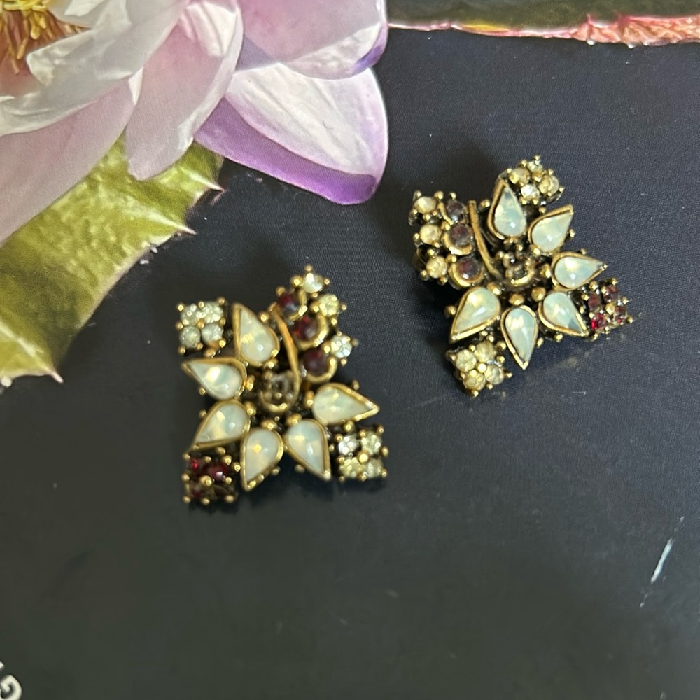 Vintage earrings, costume jewelry, Flowers stones resemble opals and garnets